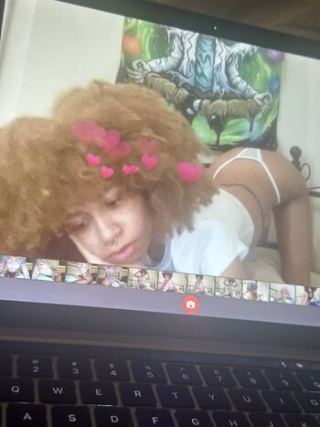 Crystalsnpurge leaked private photo uncensored HD quality