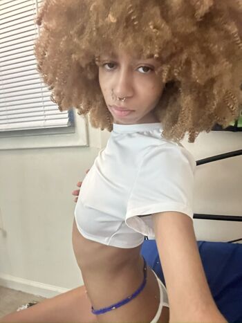 Crystalsnpurge leaked private photo uncensored HD quality