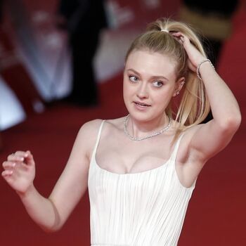 Dakota fanning leaked private photo uncensored HD quality