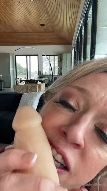 Dee williams page leaked private photo uncensored HD quality