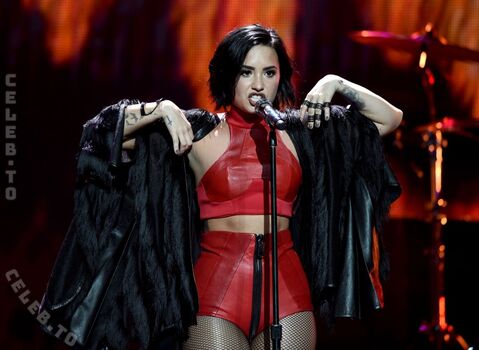 Demi lovato page leaked private photo uncensored HD quality