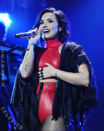 Demi lovato page leaked private photo uncensored HD quality