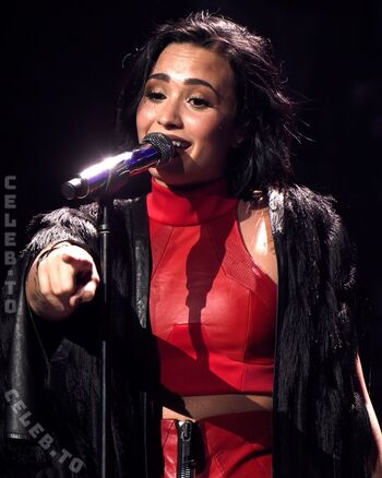 Demi lovato page leaked private photo uncensored HD quality