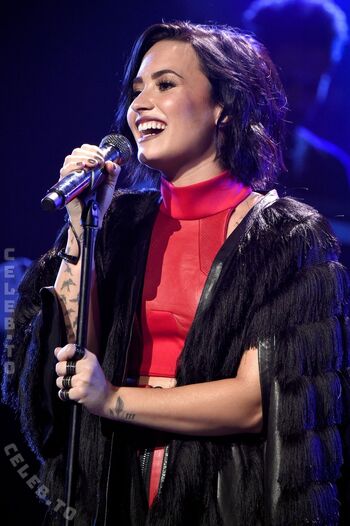 Demi lovato page leaked private photo uncensored HD quality