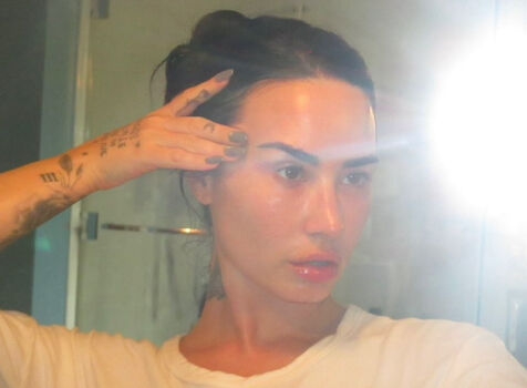 Demi lovato page leaked private photo uncensored HD quality