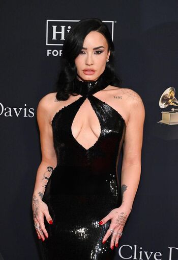 Demi lovato page leaked private photo uncensored HD quality