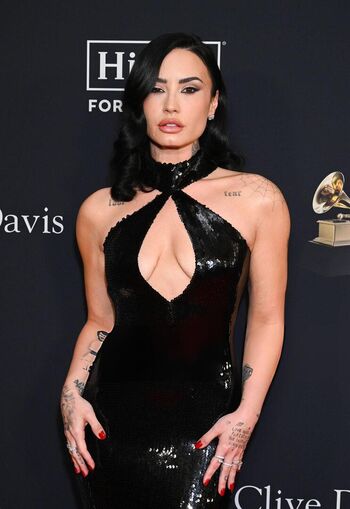 Demi lovato page leaked private photo uncensored HD quality