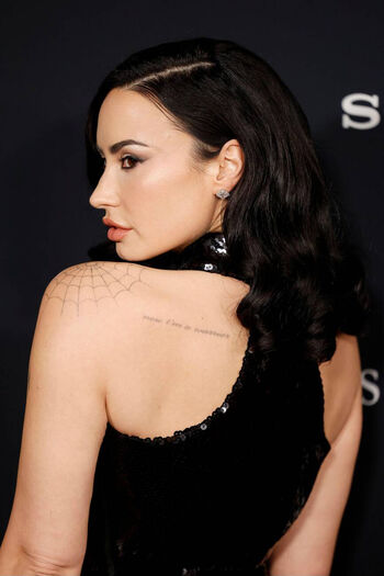 Demi lovato page leaked private photo uncensored HD quality