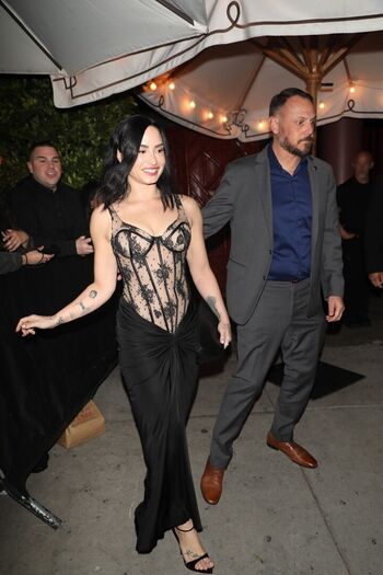 Demi lovato page leaked private photo uncensored HD quality