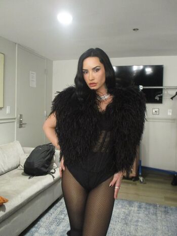 Demi lovato page leaked private photo uncensored HD quality
