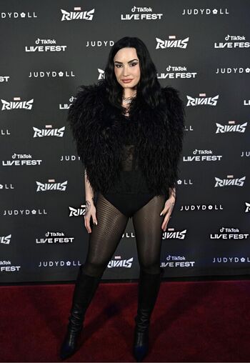 Demi lovato page leaked private photo uncensored HD quality