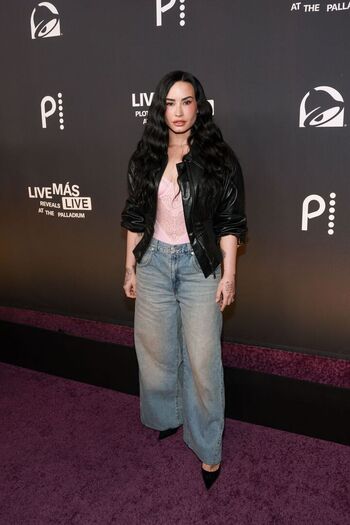 Demi lovato page leaked private photo uncensored HD quality