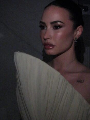 Demi lovato page leaked private photo uncensored HD quality