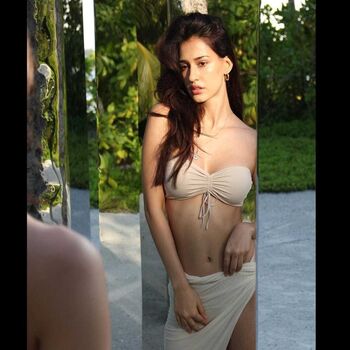 Disha patani  page leaked private photo uncensored HD quality
