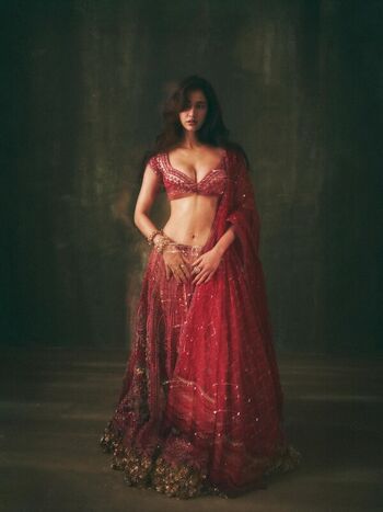 Disha patani leaked private photo uncensored HD quality
