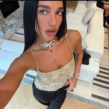 Dua lipa  page leaked private photo uncensored HD quality