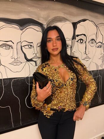Dua lipa  page leaked private photo uncensored HD quality