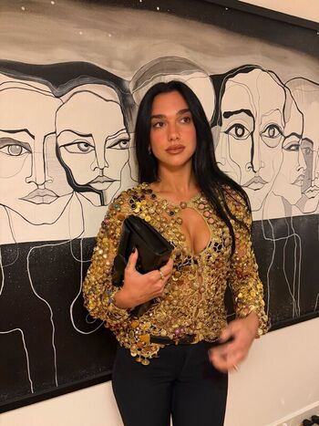 Dua lipa  page leaked private photo uncensored HD quality