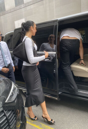 Dua lipa  page leaked private photo uncensored HD quality