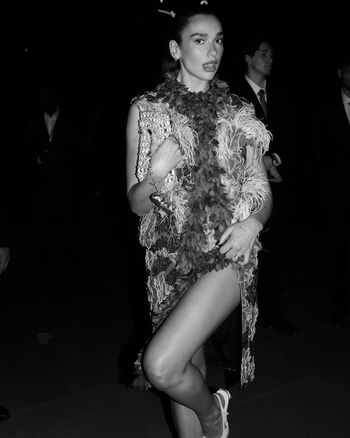 Dua lipa  page leaked private photo uncensored HD quality