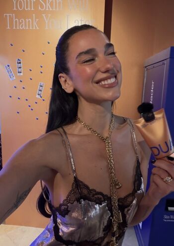 Dua lipa  page leaked private photo uncensored HD quality