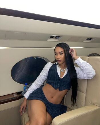 Dulcemoonvip page leaked private photo uncensored HD quality