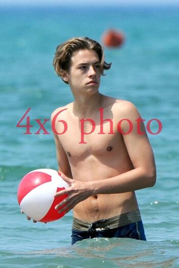 Dylan sprouse leaked private photo uncensored HD quality
