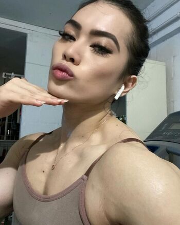East asian gym girls leaked private photo uncensored HD quality