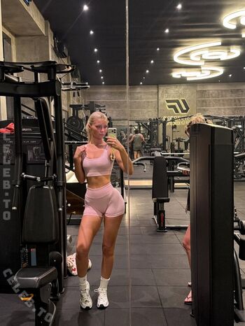 Elena zoe page leaked private photo uncensored HD quality