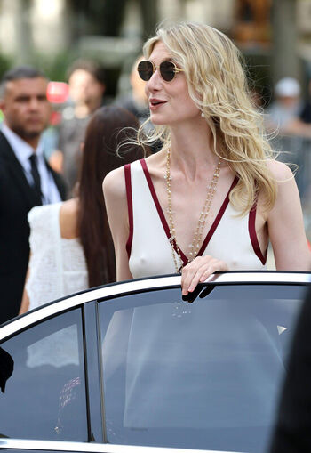 Elizabeth debicki page leaked private photo uncensored HD quality