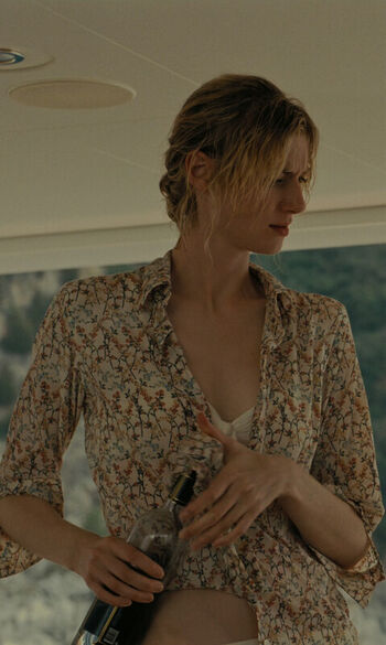 Elizabeth debicki page leaked private photo uncensored HD quality