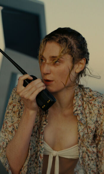 Elizabeth debicki page leaked private photo uncensored HD quality