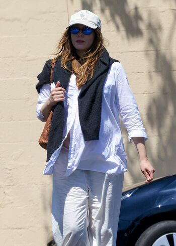 Elizabeth olsen  page leaked private photo uncensored HD quality