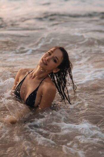 Ellie leen page leaked private photo uncensored HD quality