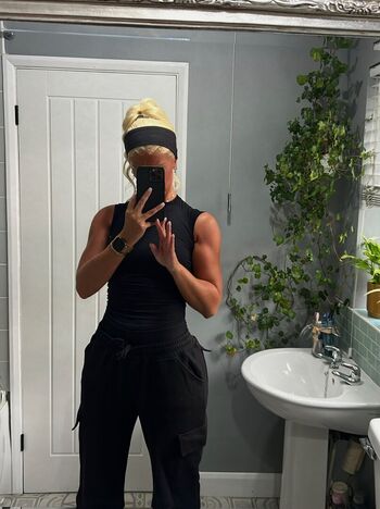 Elliemaejohnson leaked private photo uncensored HD quality