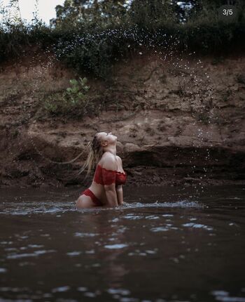 Em w leaked private photo uncensored HD quality