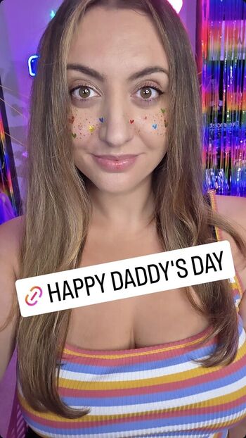 Emidivergent leaked private photo uncensored HD quality