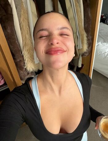 Emilia mernes page leaked private photo uncensored HD quality