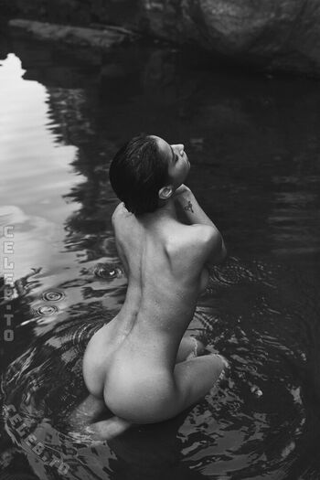 Emilie payet page leaked private photo uncensored HD quality