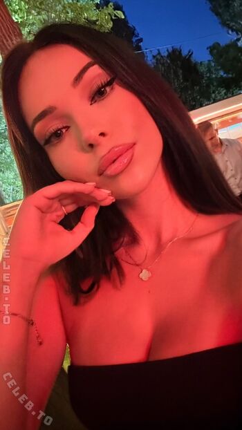 Emiliia ar page leaked private photo uncensored HD quality