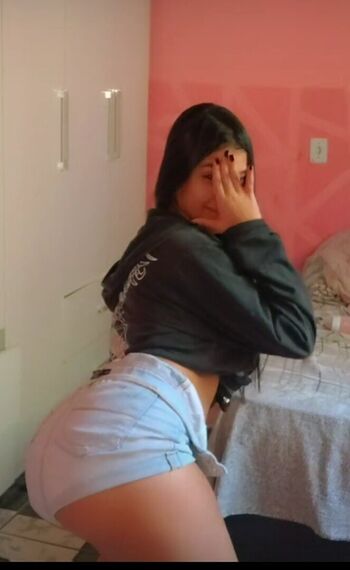 Emily belo leaked private photo uncensored HD quality