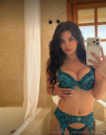 Emily biack leaked private photo uncensored HD quality