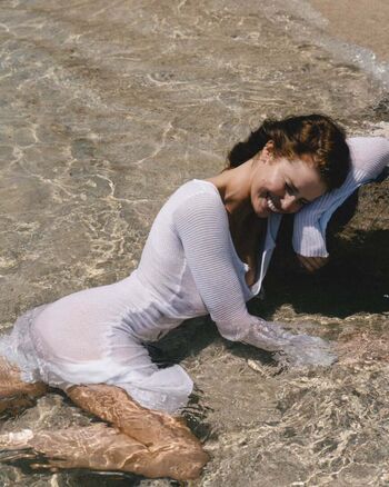 Emily deyt aysage leaked private photo uncensored HD quality