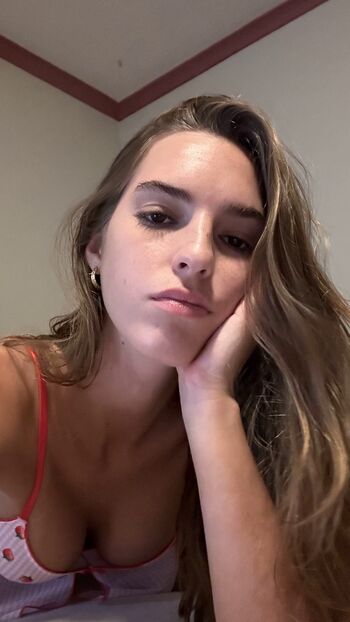 Emily feld  page leaked private photo uncensored HD quality