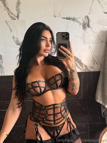 Emily rinaudo  page leaked private photo uncensored HD quality