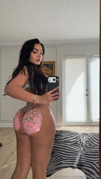 Emily rinaudo leaked private photo uncensored HD quality