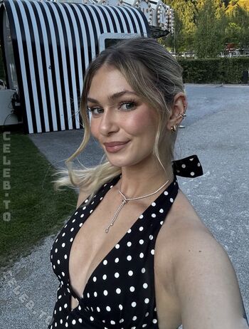 Emilylior page leaked private photo uncensored HD quality