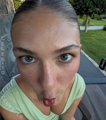 Emilylior page leaked private photo uncensored HD quality