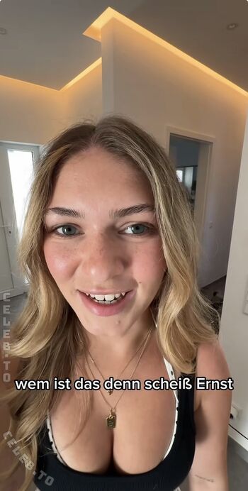 Emilylior page leaked private photo uncensored HD quality
