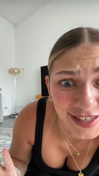 Emilylior page leaked private photo uncensored HD quality